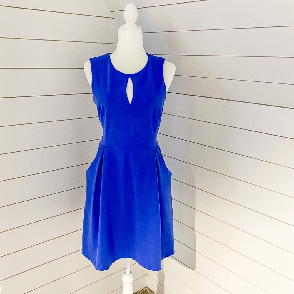 EUC Cynthia Rowley Sleeveless Keyhole Dress